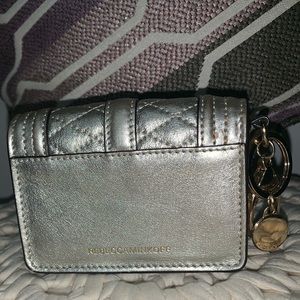 Small leather good. Card holder with key clip.